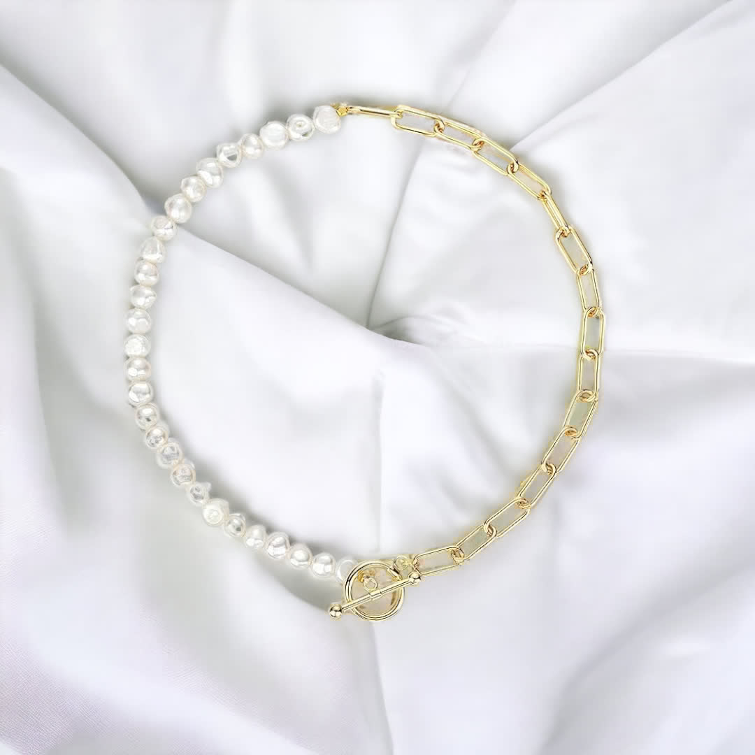 Pearl and Gold Chain Necklace